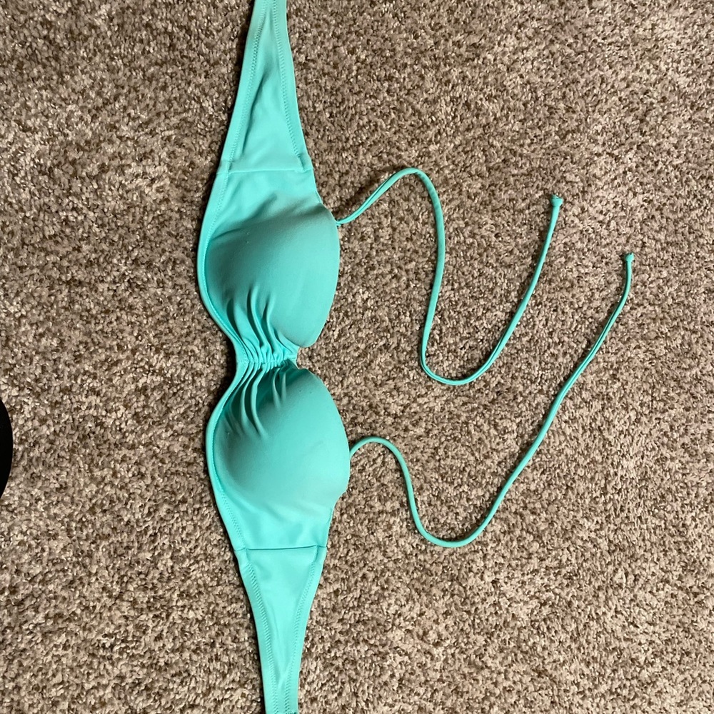 Victoria’s Secret strapless swim top. 32-B